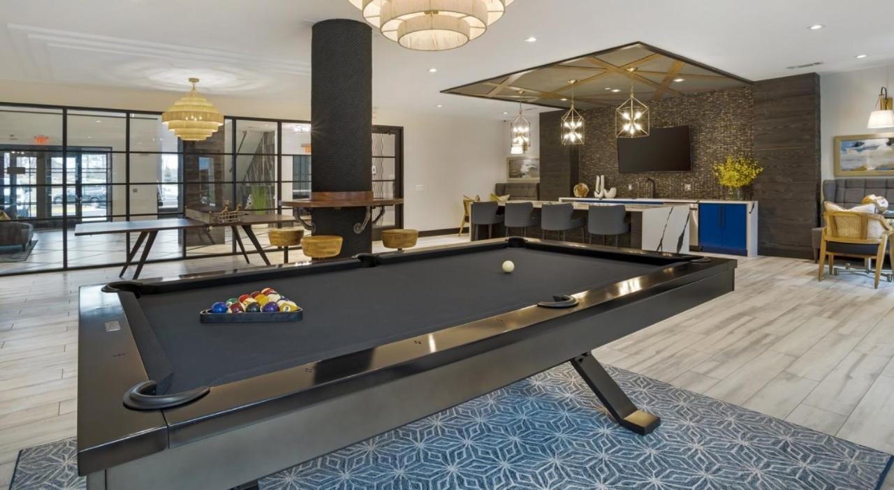Grand Luxury Premium Vaulted Ceilings Apartman Woodbridge Kültér fotó